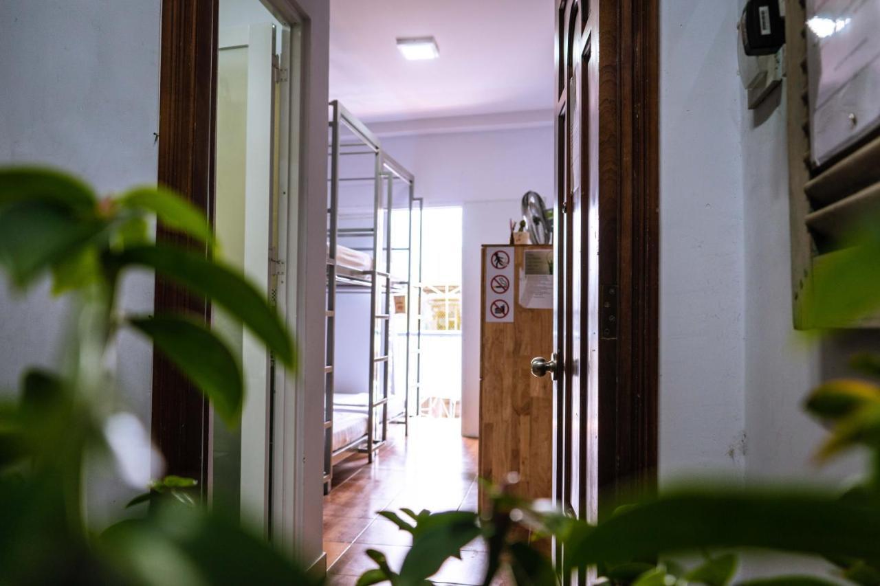 Хостел The Crib Vietnam Хошимин Экстерьер фото